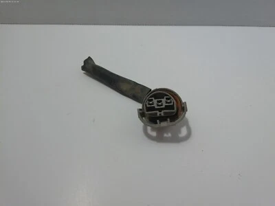 90 91 92 93 94 1990 1991 1992 LEXUS LS400 HEADLIGHT PLUG 3 WIRE(BROKEN) K5432 - Image 1 of 3