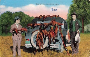 PHEASANT HUNT HUNTERS WITH TROPHIES 1945 VINTAGE LINEN POSTCARD 0514240T - Picture 1 of 2