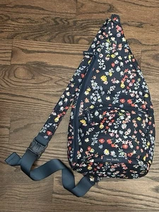 NWOT Vera Bradley Essential Sling Backpack Navy Scattered Wildflowers Crossbody - Picture 1 of 10