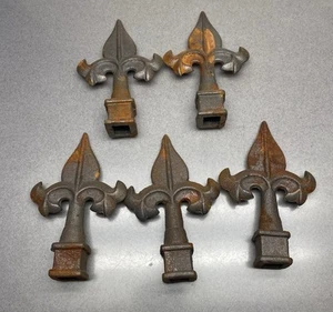 Vintage Cast Iron Pointed Fleur de Lis Style Finial Fence Post Topper ~ Lot Of 5 - Picture 1 of 6