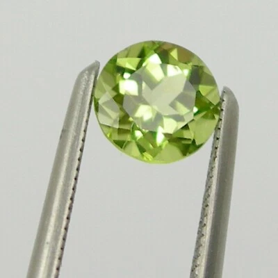 5.00 mm Round Olive Green Color Natural Peridot Loose Gemstone, 0.55 carat - Image 1 of 4