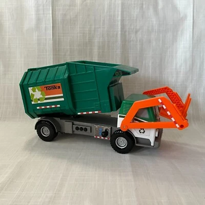 Tonka Green Recycling Truck Compactor 19” w/ Lights & Sound - Image 1 of 4