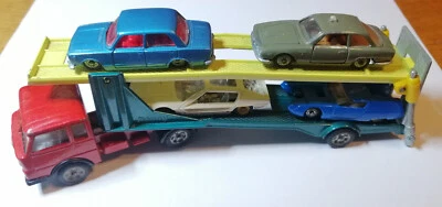 Politoys Penny art.119/120 Portauto Esadelta sc. 1:66 completo di 4 autovetture. - Immagine 1 di 4