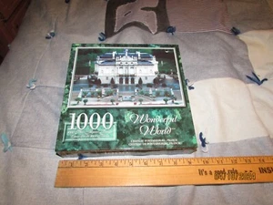 CASA LOMA 1000 PIECE PUZZLE - CHATEAU FONTAINBLEU, FRANCE - NEW, SEALED BOX - Picture 1 of 3