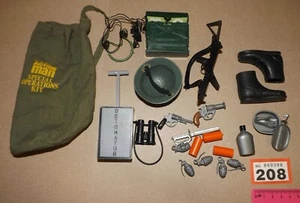 Original Vintage Action Man Kit Operaciones Especiales Bolsa Como En La Foto R208 - Imagen 1 de 1