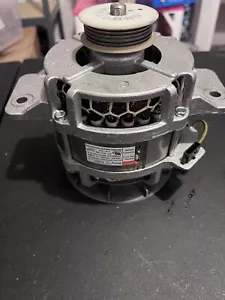 Whirpool Waschmaschine, Motor. 5 Modellnummer: WTW5000DWI - Bild 1 von 4