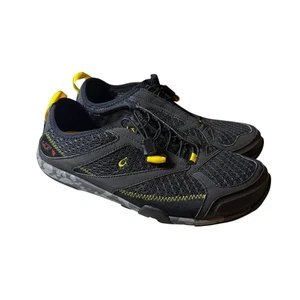 OluKai Eleu Sneaker Herren Größe 10 schwarz gelb Wasserschuhe (HF5) - Bild 1 von 7