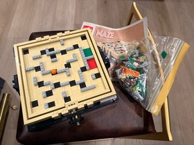 LEGO Ideas: Maze 21305 Complete with parts for alternate build and instructions!