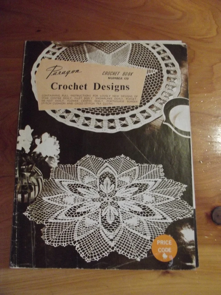 CROCHET PATTERN BOOK  PARAGON NO. 120 DOILIES   GREAT  * MUST SEE - Image 1 of 2