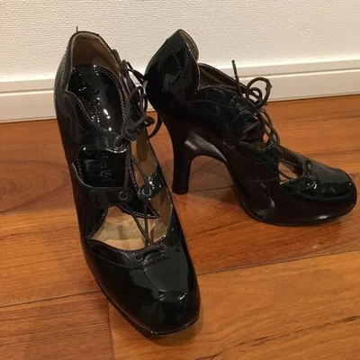 Zapatos de salón con cordones esmaltados Westwood para mujer 6,0 EE. UU. Vivienne Westwood diseñador de lujo Limi Foto 1 de 4