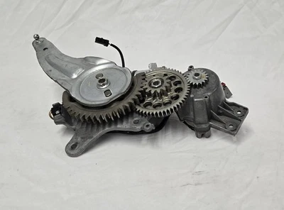 2010-2014 GMC Yukon XL K1500 SLT 5.3L Power Tailgate Lift Motor Assembly OEM - Image 1 of 4