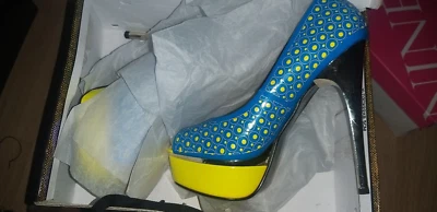 CAPE ROBBIN COLLECTION Blue/Yellow Elizabeth-GH-07 Peep Toe Shoes (Size: 5½) - Image 1 of 4