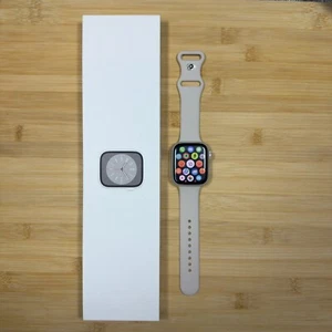 Apple Watch Series 8 - 45MM - GPS & LTE - Silver - 88% Battery health - Zdjęcie 1 z 15