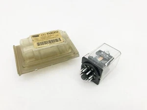 New Dayton 5X824M Relay 120VAC 50/60Hz 10A SPDT - Picture 1 of 6
