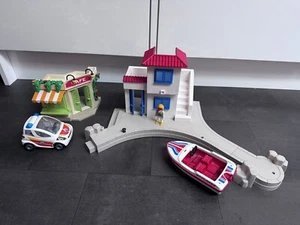 Playmobil 5128 & 5129 Parts Bundle Mediterranean rare - Speedboat Police Harbour - Picture 1 of 6
