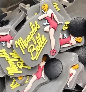 Memphis Belle nariz arte pin up b52 fortaleza voladora zueco encanto/gema/logo - Imagen 1 de 1
