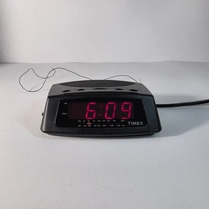 Vintage Timex T229B AM/FM Alarm Clock Radio Tested Works - Picture 1 of 9