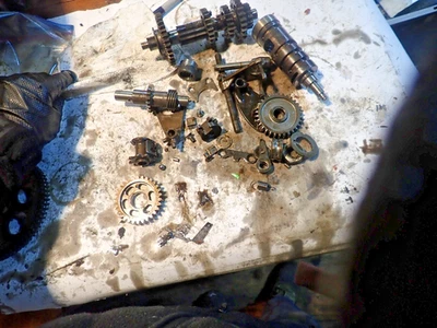 Caja de cambios/horquillas de cambio/tambor de cambio/tambor de cambio Suzuki ALT 125 Foto 1 de 4