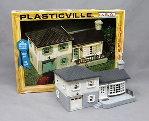 BACHMANN #2901-198 Casa suburbana su due livelli, C8 - Foto 1 di 8