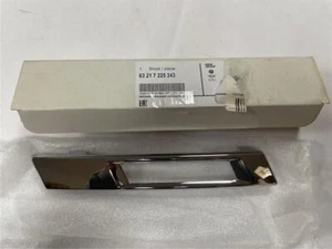 BMW F01 F02 F03 F04 REAR BOOT LAMP CHROME TRIM LEFT HAND NEW GENUINE 63217225243 - Picture 1 of 2