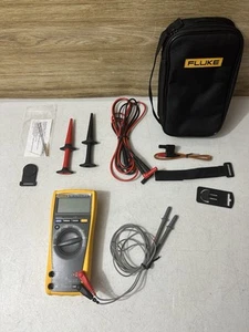 Multímetro digital Fluke 179 True-RMS con retroiluminación y temperatura - Imagen 1 de 4