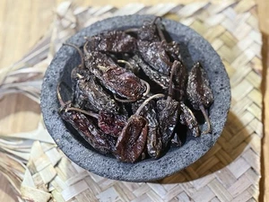Chile Rayado De La Misión México Authentic Smoked Chilli Pepper - Picture 1 of 8