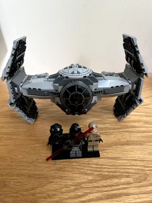 lego star wars tie advanced prototype 75082 (ALL MINIFIGURES, GOOD CONDITION) - Image 1 of 4
