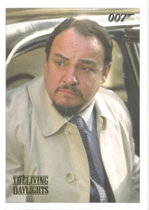 James Bond Archives 2016 Spectre #22 "Living Daylights" Gold Chase Card #048/125 - Bild 1 von 1