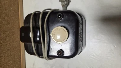 DDR Piko Modellbahntrafo ME 002 G, ME002G, Trafo Modelleisenbahn - Image 1 of 4