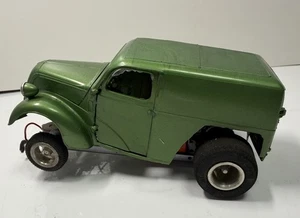 Vintage Classic Panel Van Delivery Truck grün Slotcar Spielzeug Modell 1/24 - Bild 1 von 17