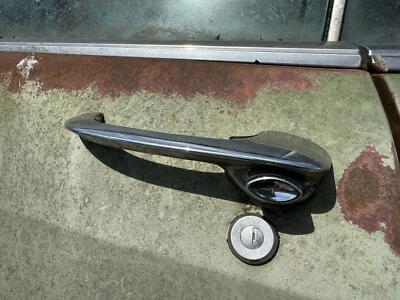 Manija de puerta exterior izquierda Buick Riviera 1963 1964 1965 conductor Foto 1 de 3