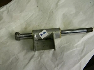 HALTER Schwinge am Motor neuwertig Durchmesser 16 lang 22 mit Buchsen  - Bild 1 von 2