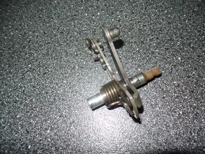 YAMAHA YFM 350 YFM350 2X4 2WD BIG BEAR STOCK OEM SHIFTER SHAFT ASSEMBLY 1999 - Изображение 1 из 3