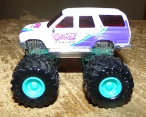 1991 road champs 3" long wave dasher monster truck in good shape used - Picture 1 of 6