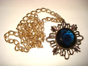 Vintage Large Blue Faceted Glass Floral Leaves Pendant Necklace 80's - Picture 1 of 4
