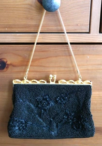 Vintage funkelnde schwarze Perlen Clutch mit Goldakzenten / Kette Handtasche - Bild 1 von 8