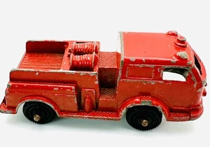 Vintage 1950's Tootsietoy Chicago Diecast Pumper Fire Truck Pressed Steel 2.25” - Picture 1 of 6