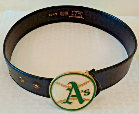 Vintage 1970s Baseball Belt Buckle OAKLAND A'S MLB Round Metal Leather Vinyl M Cover
