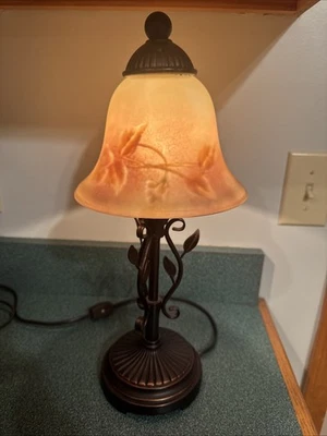 Mini lámpara pintada a mano DALE TIFFANY Leaf Vine - TA80540 ¡USADA EN EXCELENTE ESTADO!! Foto 1 de 4