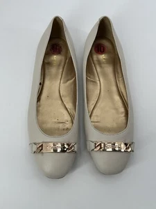 Coach Bianca Beige Leather W/ Gold Chain Detail Flat Shoes Women's Size 10B - Picture 1 of 12