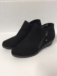St Johns Bay Wedge Bootie Boot Eastern 10M Black Suede Feel Zip Side New Shoes - Picture 1 of 13