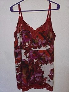 Camisa sin mangas Lane Bryant para mujer 18/20 roja floral cami cuello en V encaje - Imagen 1 de 6