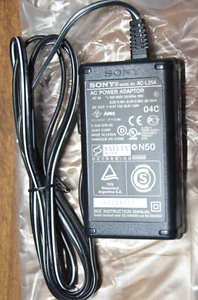 New and Original Sony AC-L25A Power Supply - FREE Delivery Mondial Relay Point - Photo 1/2