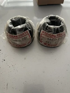 NOS Pair of Front Folk Dust Cover 44010-021 Kawasaki Z1 H1 H2 KH500 - Picture 1 of 2
