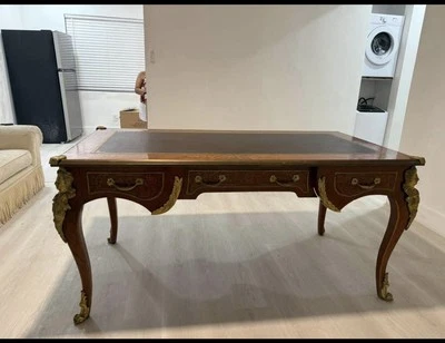 Oficina estilo Luis XV-Régence Foto 1 de 4