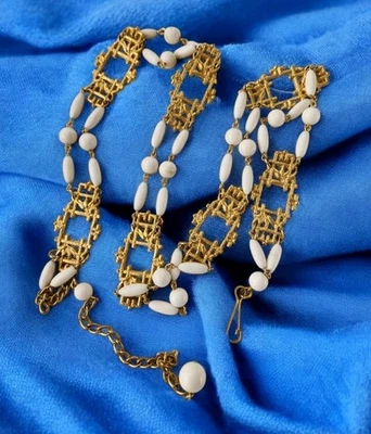 Cinturón de cadena ajustable vintage dorado floral calado y eslabones con cuentas blancas 38" Foto 1 de 4