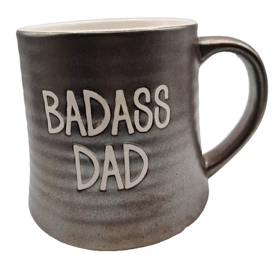 Taza de café Badass Dad metálica bronce cerámica fondo ancho sello 4" Foto 1 de 4