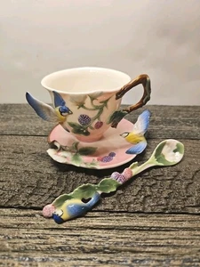 Franz Porcelain Blue Bird w/ Yellow Chest Tea cup Saucer & Spoon FZ00038S - Picture 1 of 6