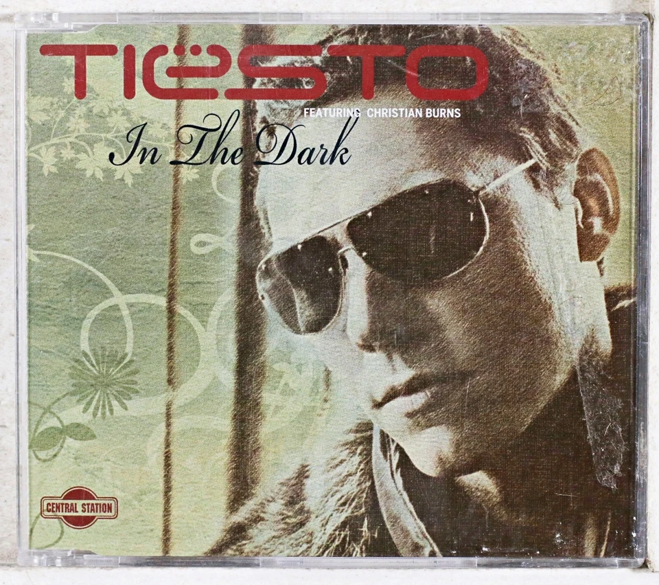 DJ Tiësto - In The Dark (CD 2007) Foto 1 de 3