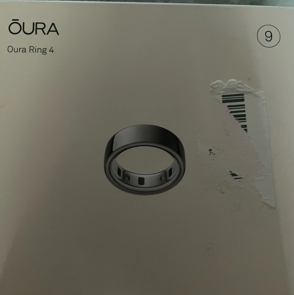 OURA Ring Gen 4 - Silver/Argente - Size 9 - Open Box - Image 1 of 1